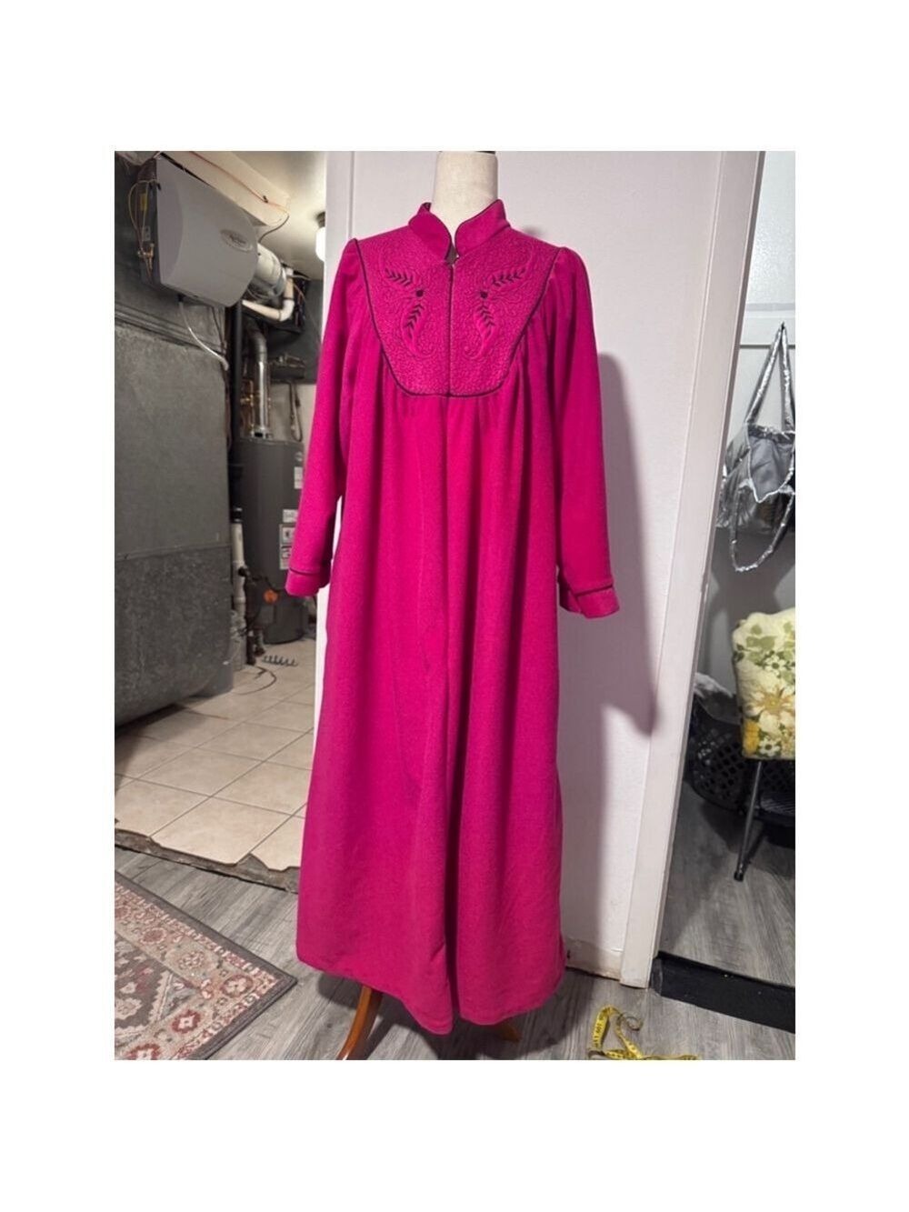 Long maroon red house coat. Zipper to knees pockets on each side size large USA